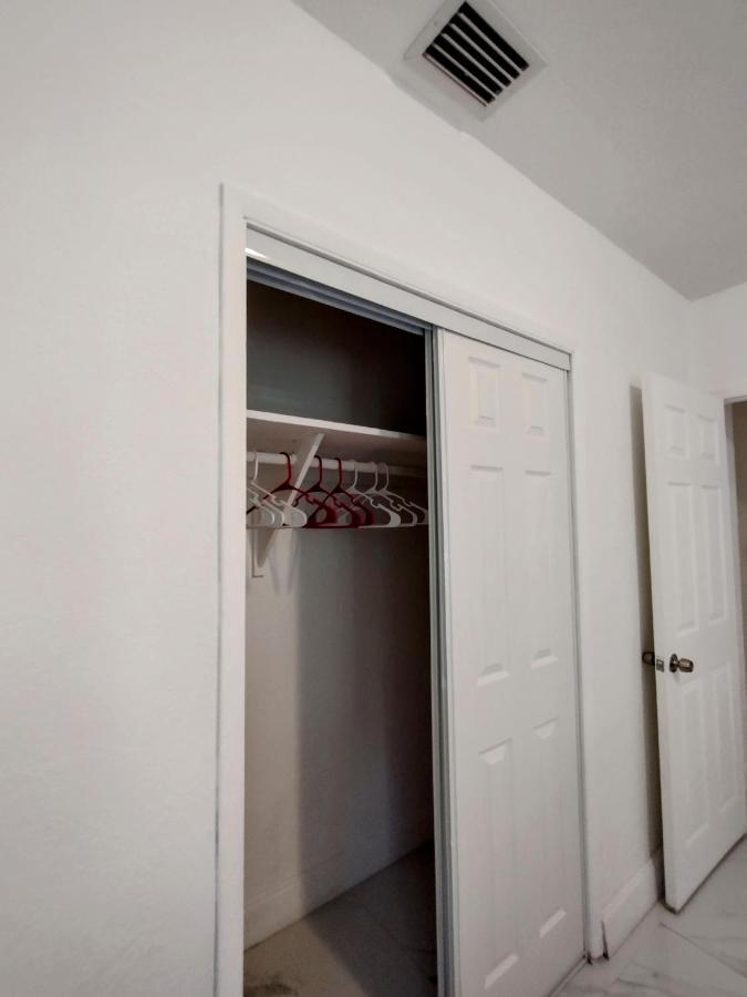 Cheerful 3-Bedroom Home /Ac+ Free Parking North Miami Beach Exterior foto
